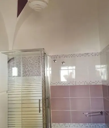 Sabrina's House 2 * 切萨雷奥港